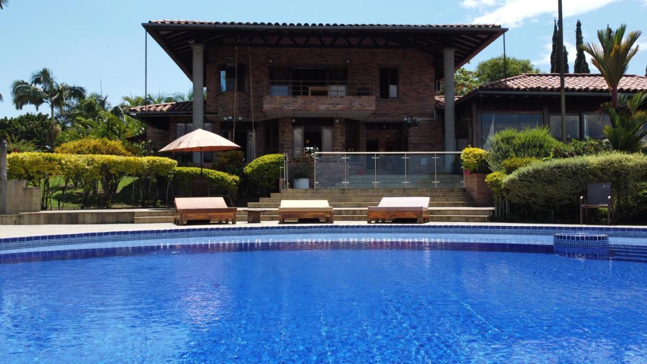 פואבלו טפאו Hotel Tata Premium מראה חיצוני תמונה